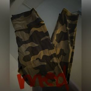 VS PINK camp legging